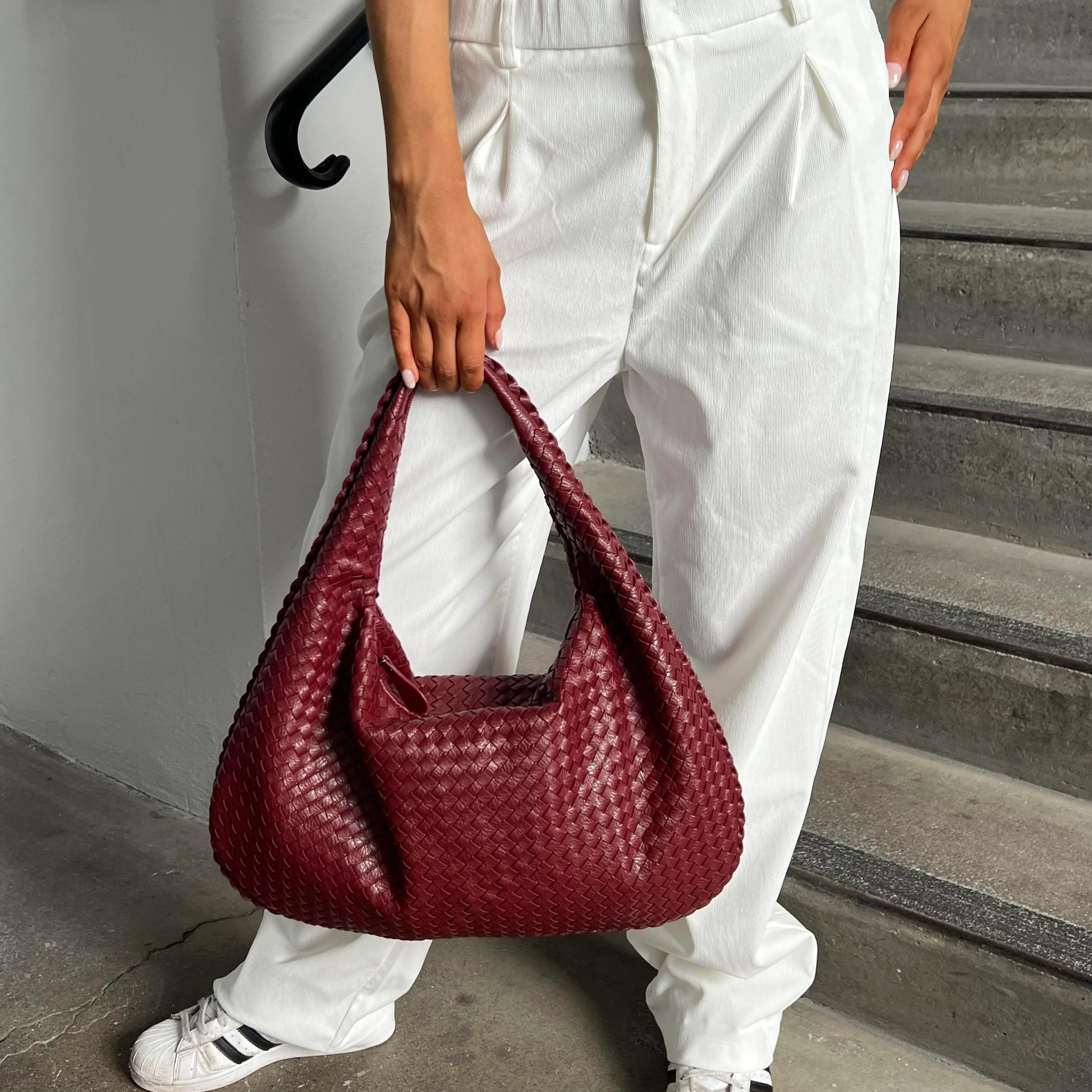 Laureline Shoulder Bag