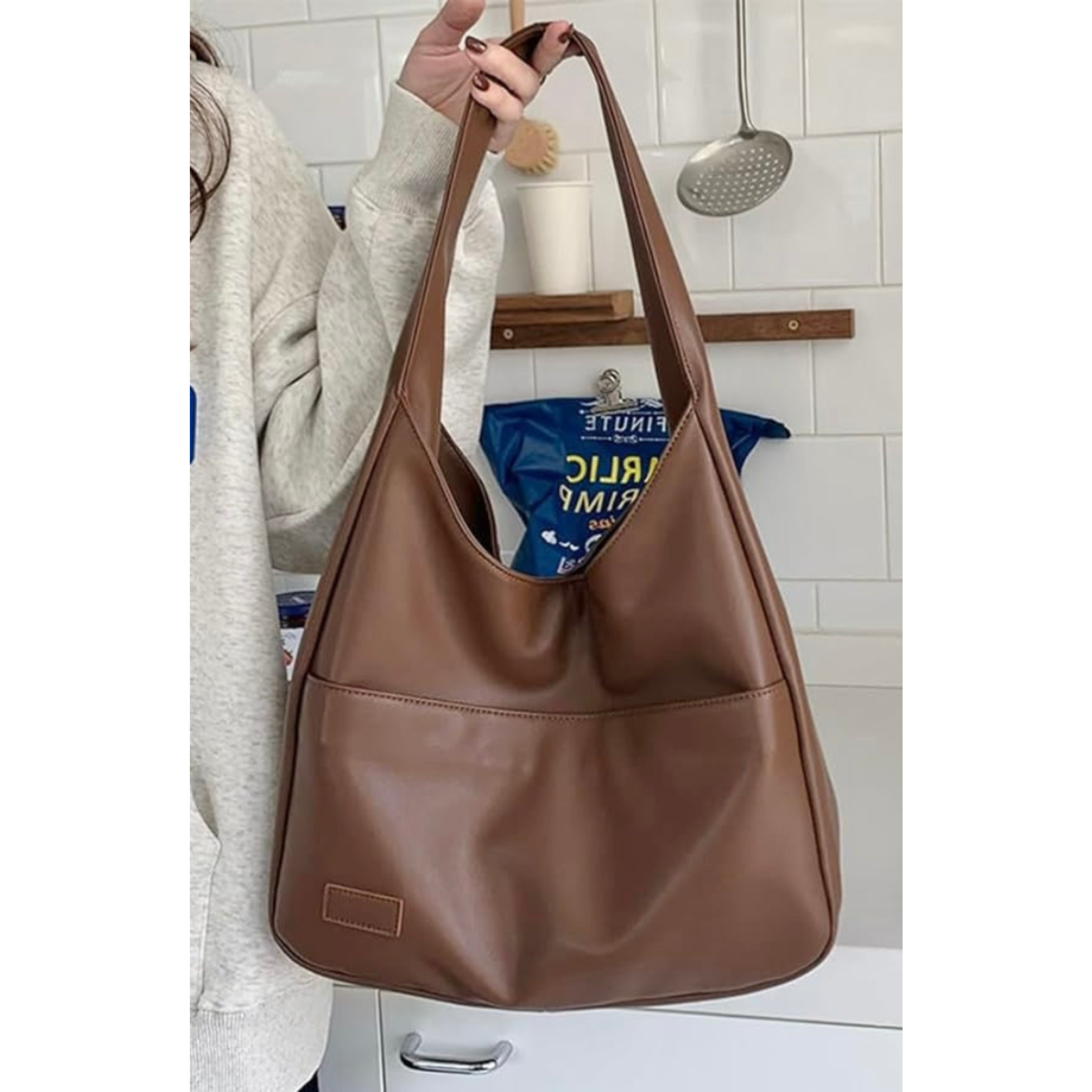 Sabella Shoulder Bag